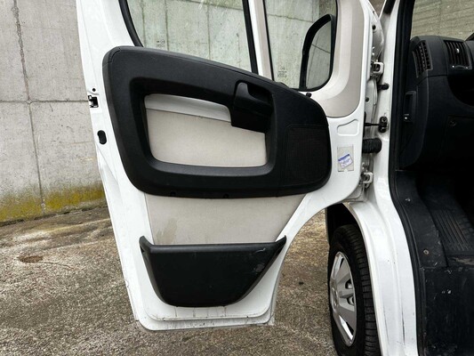 Peugeot Boxer 335 2.2 HDI L3H2 XR 131pk 2016, VZF-89-S
