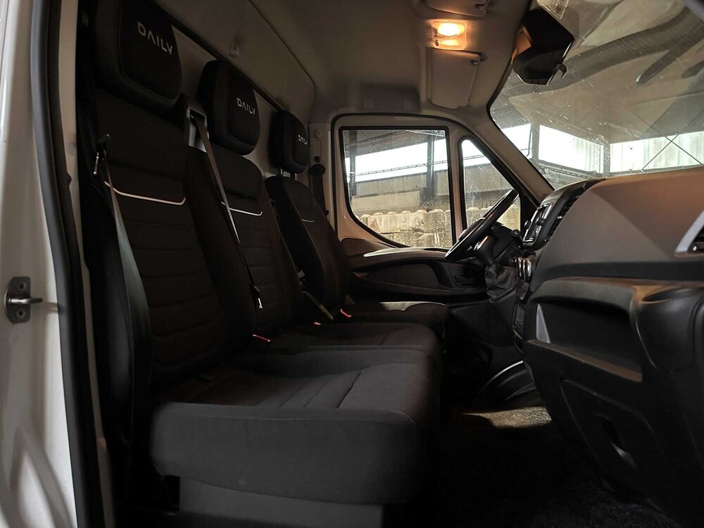 Iveco Daily 35C16H 2.3 375 154pk 2022 (Origineel-NL+1e eigenaar), VSH-30-N