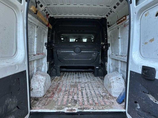 Peugeot Boxer 435 2.0 HDI L2H2 Pro 163pk 2018, VHZ-16-J