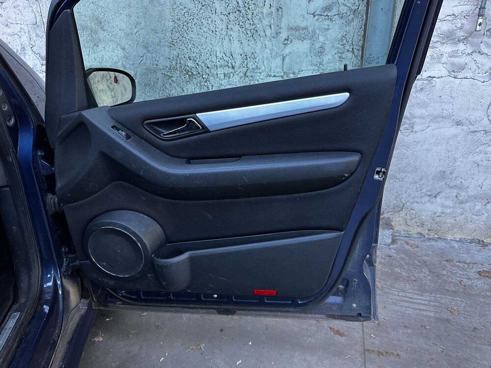 Mercedes-Benz B200 136pk 2008 (Origineel-NL) B-klasse, 09-ZK-RG