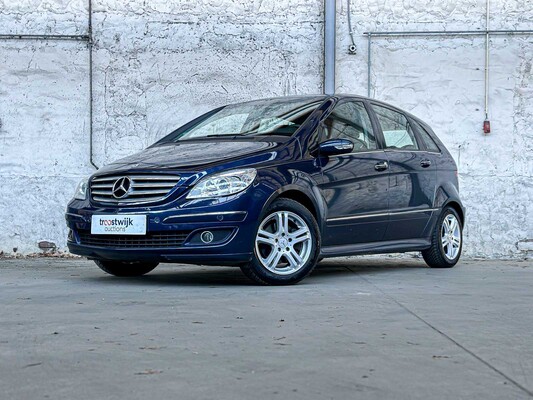 Personen- en bedrijfsauto's in Milsbeek
