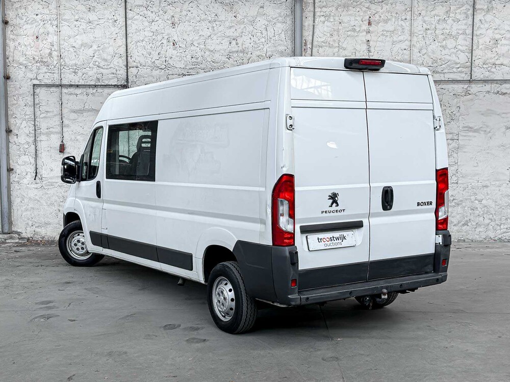 Peugeot Boxer 335 2.2 HDI L3H2 XR 150pk 2016 7-Persoons Bedrijfswagen, V-584-GT