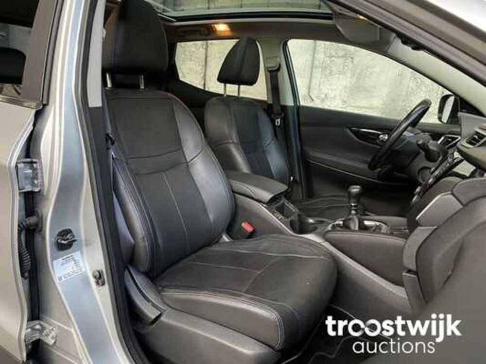Nissan Qashqai Tekna 1.2 116pk 2014 (Origineel-NL), 5-XDF-29