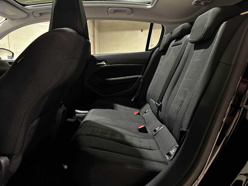 Peugeot 308 1.2 PureTech Blue Lease Executive 110pk 2016 (Origineel-NL), JJ-650-N