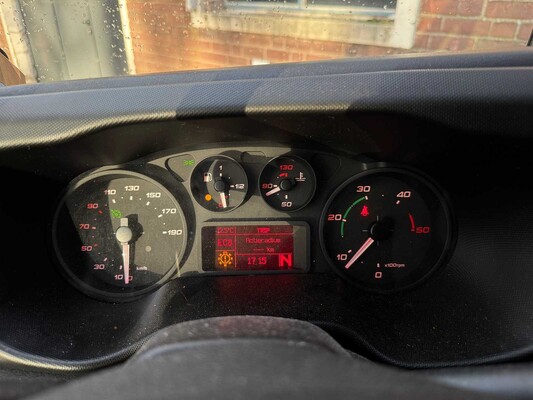 Iveco Daily 40C17 3.0 375 170pk 2016, VS-281-H 