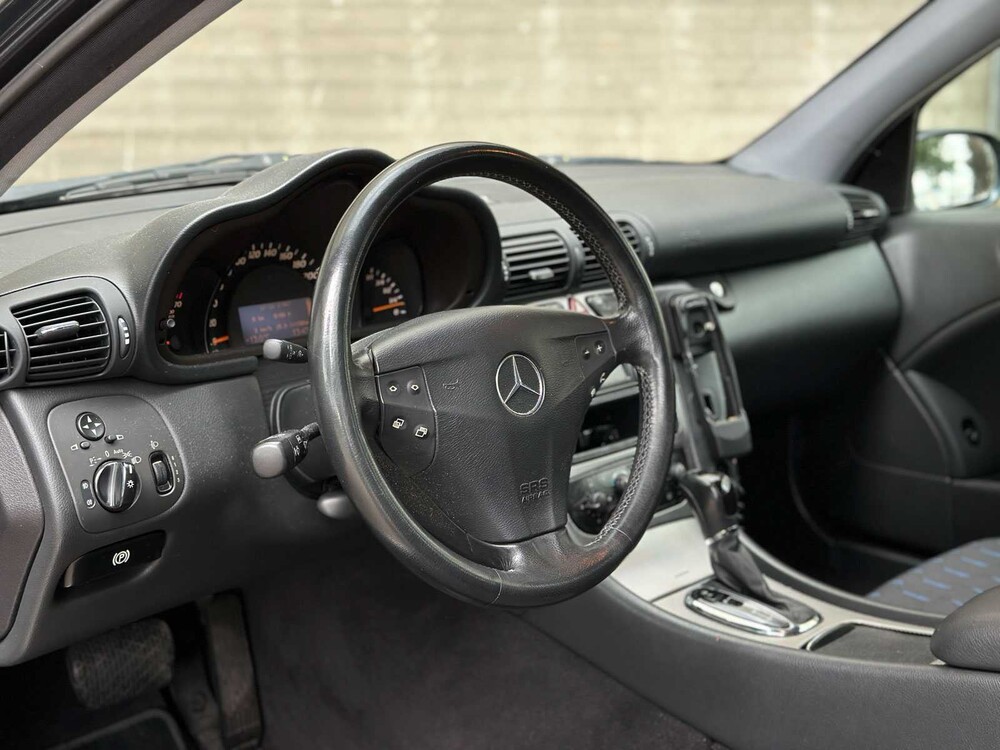 Mercedes-Benz C230 K C-klasse Sportcoupé 197pk 2004, SZ-183-P youngtimer