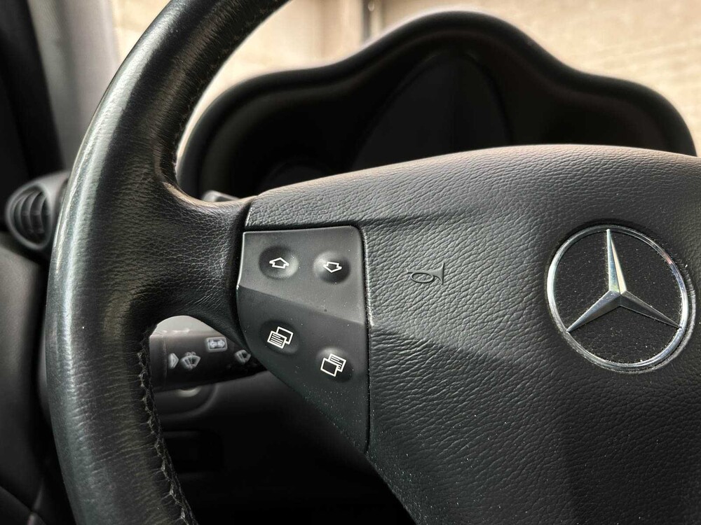 Mercedes-Benz C230 K C-klasse Sportcoupé 197pk 2004, SZ-183-P youngtimer