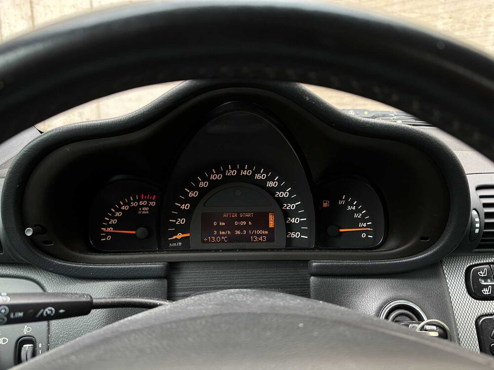Mercedes-Benz C230 K C-klasse Sportcoupé 197pk 2004, SZ-183-P youngtimer