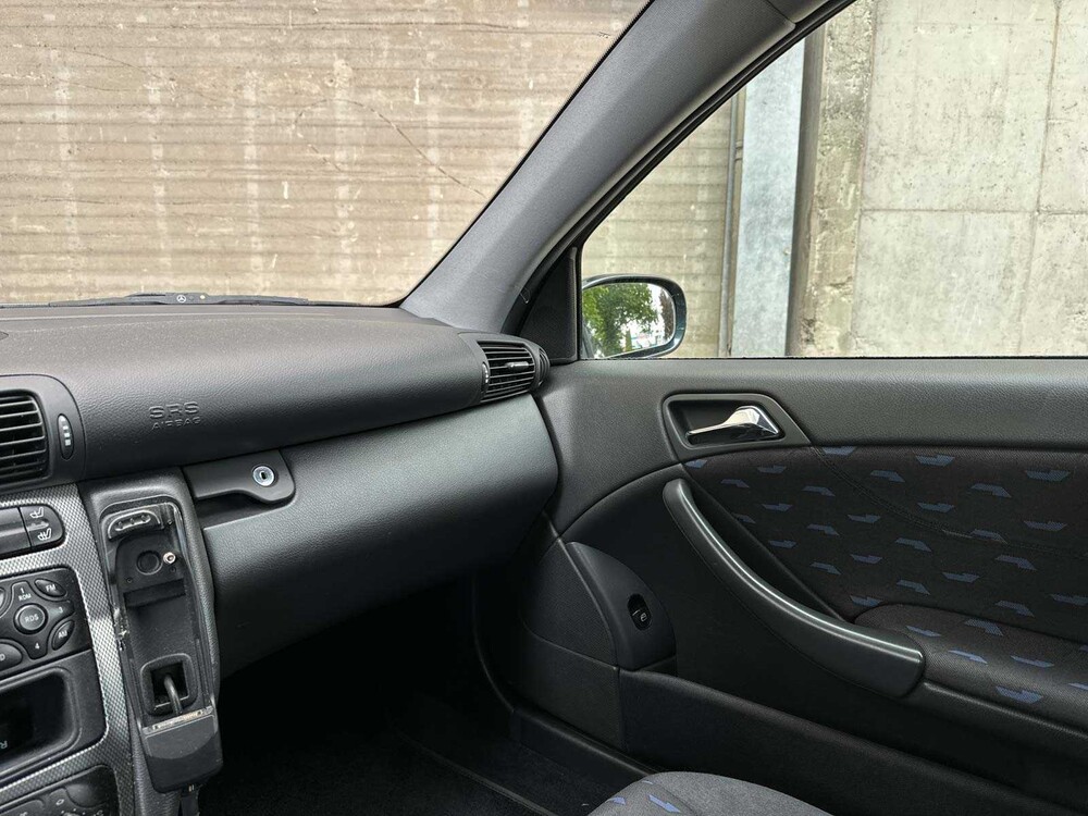 Mercedes-Benz C230 K C-klasse Sportcoupé 197pk 2004, SZ-183-P youngtimer