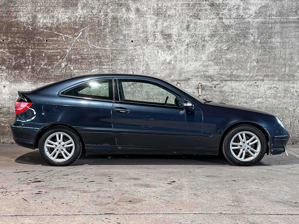 Mercedes-Benz C230 K C-klasse Sportcoupé 197pk 2004, SZ-183-P youngtimer
