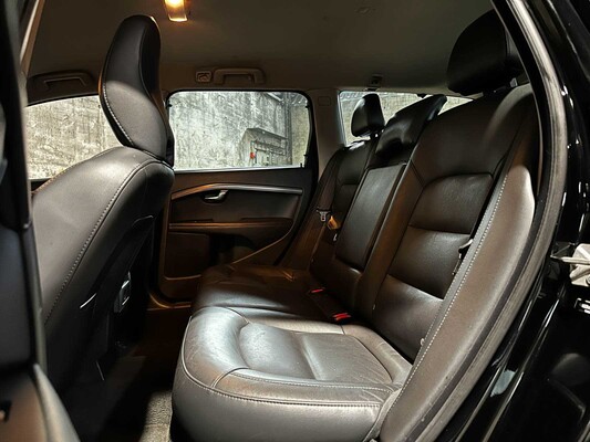 Volvo V70 2.0 T5 Summum 241pk 2017, Z-082-HJ