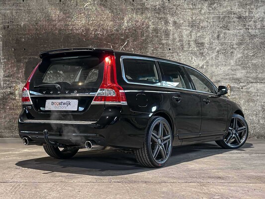 Volvo V70 2.0 T5 Summum 241pk 2017, Z-082-HJ