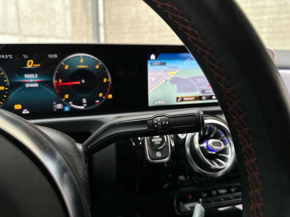 Mercedes-Benz A180 d Launch Edition Premium Plus 116pk 2019 A-Klasse, X-668-XH