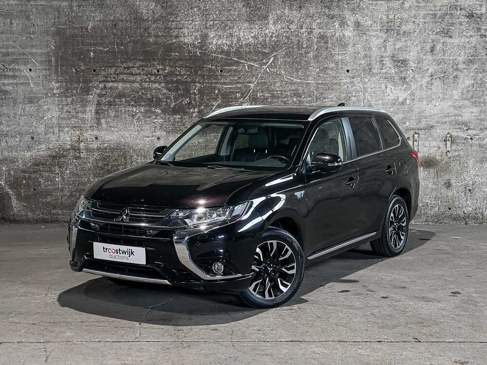 Mitsubishi Outlander 2.0 PHEV Instyle CWO GGP21 203pk 2015 (Origineel-NL) Plug-In Hybrid, HG-301-Z