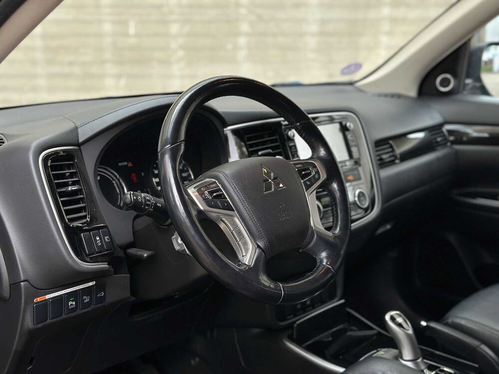 Mitsubishi Outlander 2.0 PHEV Instyle CWO GGP21 203pk 2015 (Origineel-NL) Plug-In Hybrid, HG-301-Z
