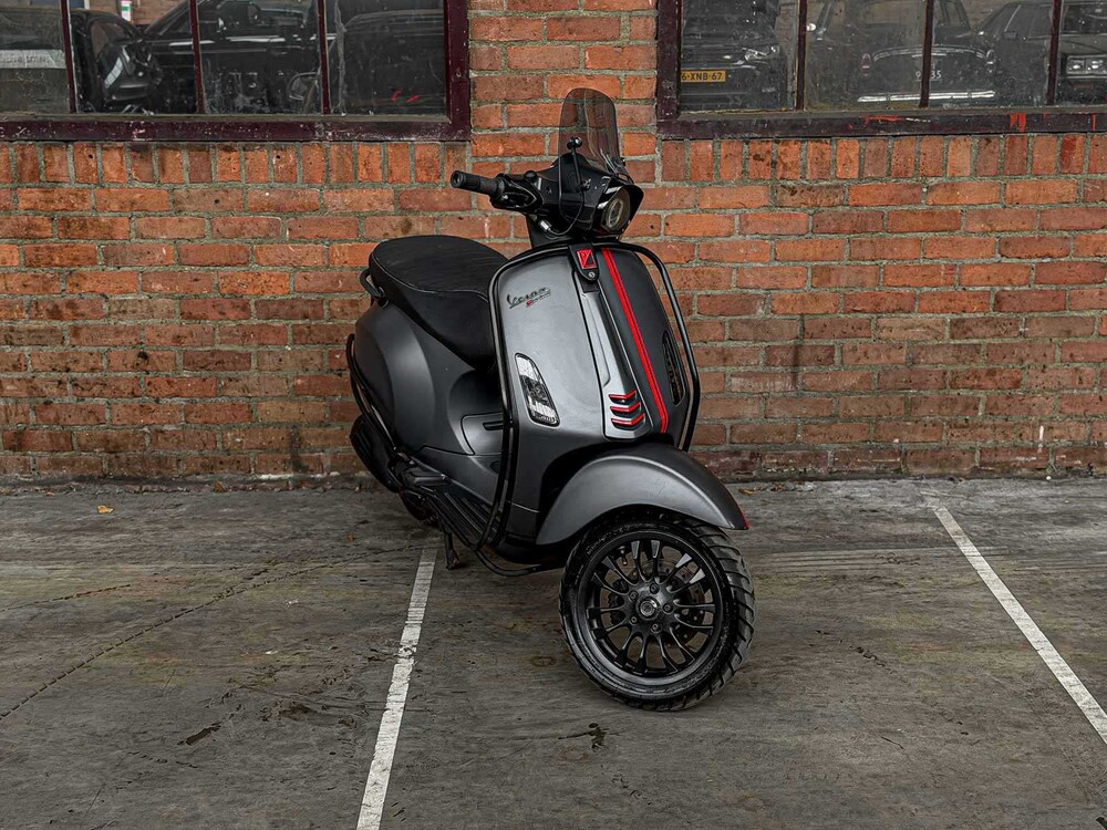 Piaggio Vespa Sprint 4T 2015 Scooter, DBL-64-H