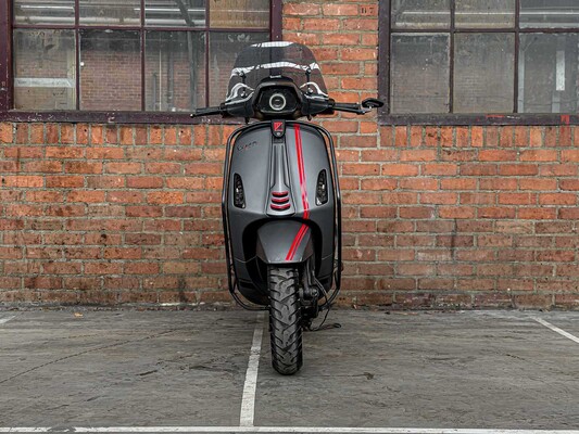 Piaggio Vespa Sprint 4T 2015 Scooter, DBL-64-H