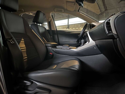 Lexus NX 300h Executive Line 2.5 AWD 184pk 2021 Plug-In Hybrid, KGK-71-F