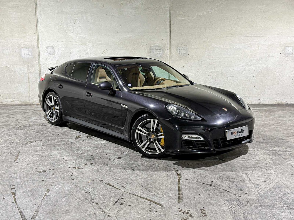 Porsche Panamera GTS 4.8 V8 430hp 2012 Sport-Chrono