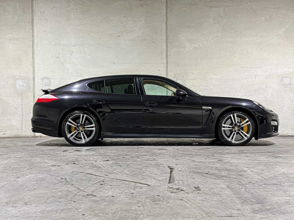 Porsche Panamera GTS 4.8 V8 430hp 2012 Sport-Chrono