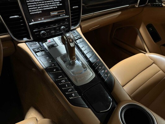 Porsche Panamera GTS 4.8 V8 430pk 2012 Sport-Chrono