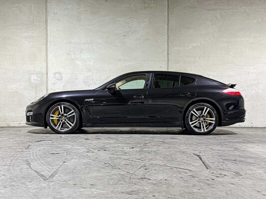 Porsche Panamera GTS 4.8 V8 430pk 2012 Sport-Chrono