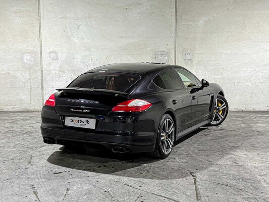 Porsche Panamera GTS 4.8 V8 430pk 2012 Sport-Chrono