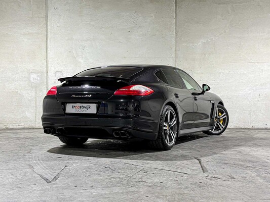 Porsche Panamera GTS 4.8 V8 430hp 2012 Sport-Chrono