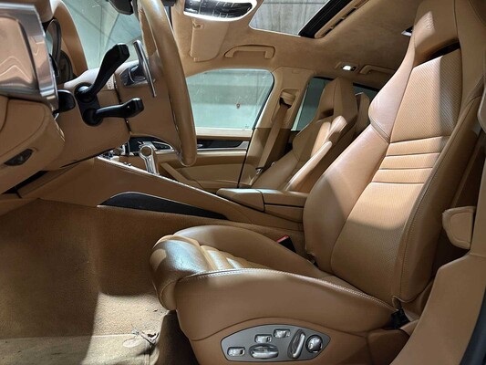 Porsche Panamera GTS 4.8 V8 430hp 2012 Sport-Chrono