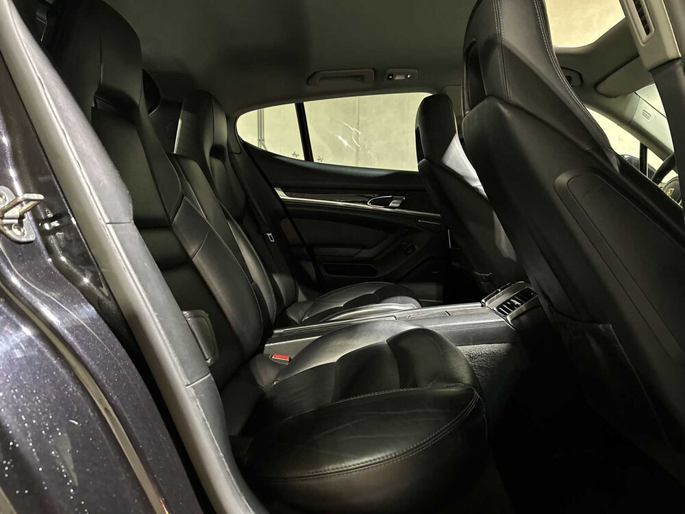 Porsche Panamera 3,6 V6 PDK 299 PS 2011