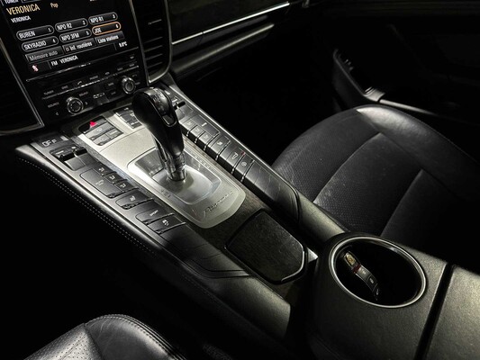 Porsche Panamera 3,6 V6 PDK 299 PS 2011