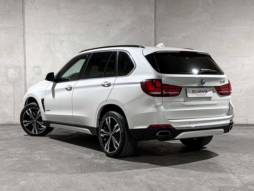 BMW X5 xDrive50i 4.4 V8 High Executive 449 PS 2014, J-094-RR