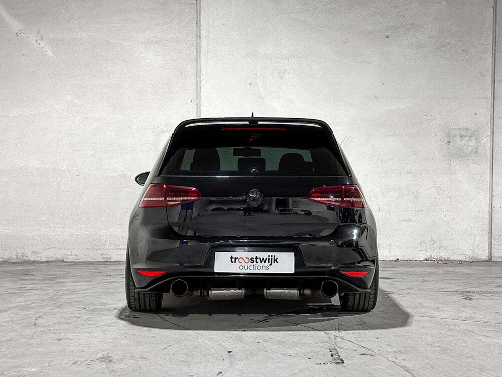 Volkswagen Golf GTI Performance (VII / MK7 / Golf 7) 396pk 2014
