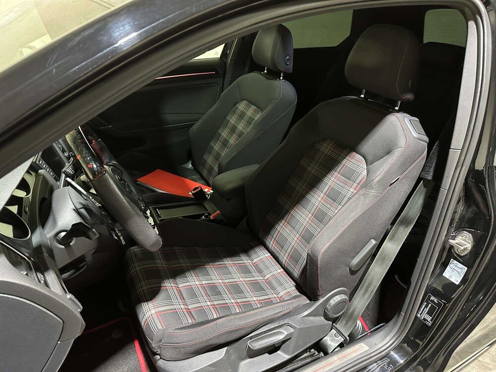 Volkswagen Golf GTI Performance (VII / MK7 / Golf 7) 396pk 2014