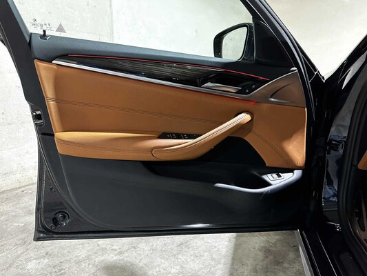 BMW 530d High Executive M-Sport 286pk 2020 5-serie Touring G31, N-026-XZ