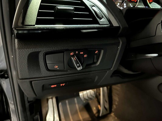 BMW M135i xDrive 320hp 2013 (Original-NL) 1-series F20, 9-KHH-43