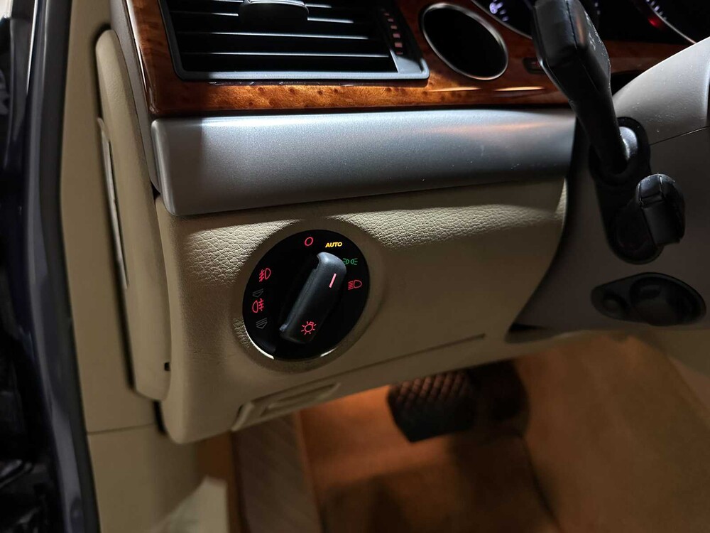 Audi A8 4.2 V8 Quattro Pro Line 350pk 2007 (Origineel-NL + 1e Eigenaar), 25-XH-VZ
