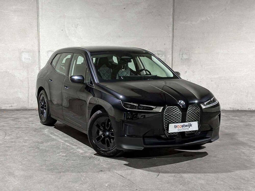 BMW iX xDrive40 Executive 77 kWh 326pk 2023 (Origineel-NL), T-756-HD