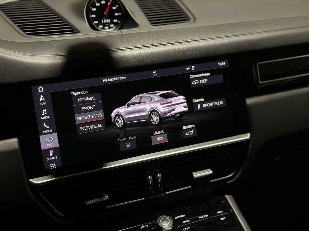 Porsche Cayenne Coupe Turbo 4,0 V8 549 PS 2019, J-757-HF