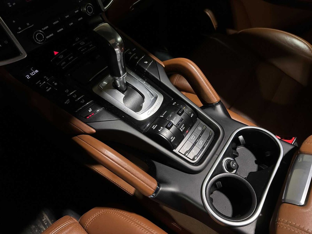 Porsche Cayenne Turbo 4,8 V8 520 PS 2017 Sport-Chrono