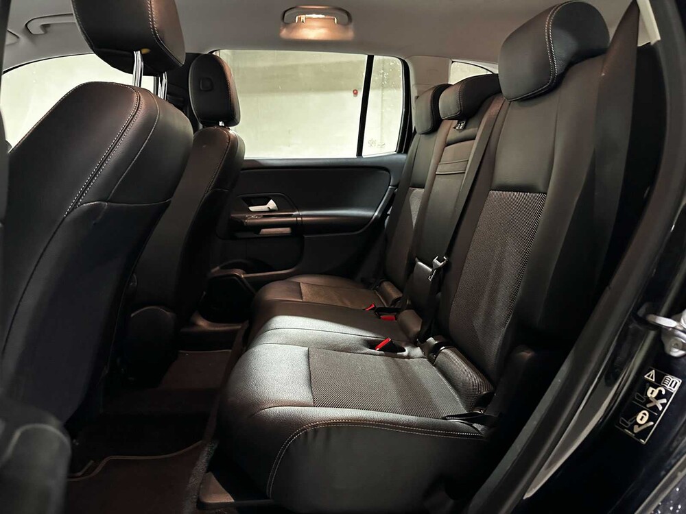 Mercedes-Benz GLB180 Business Solution 136hp 2021 (Origineel-NL + 1e Eigenaar) GLB-Klasse, L-079-FR