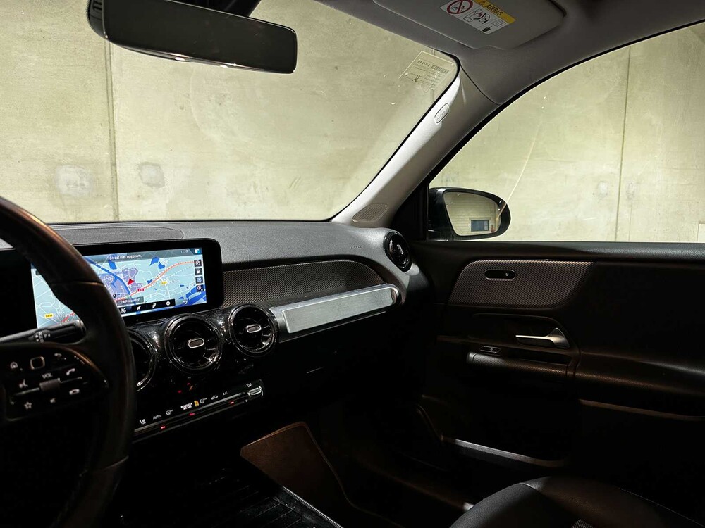 Mercedes-Benz GLB180 Business Solution 136hp 2021 (Origineel-NL + 1e Eigenaar) GLB-Klasse, L-079-FR