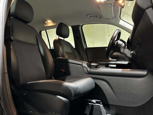 Mercedes-Benz GLB180 Business Solution 136hp 2021 (Origineel-NL + 1e Eigenaar) GLB-Klasse, L-079-FR