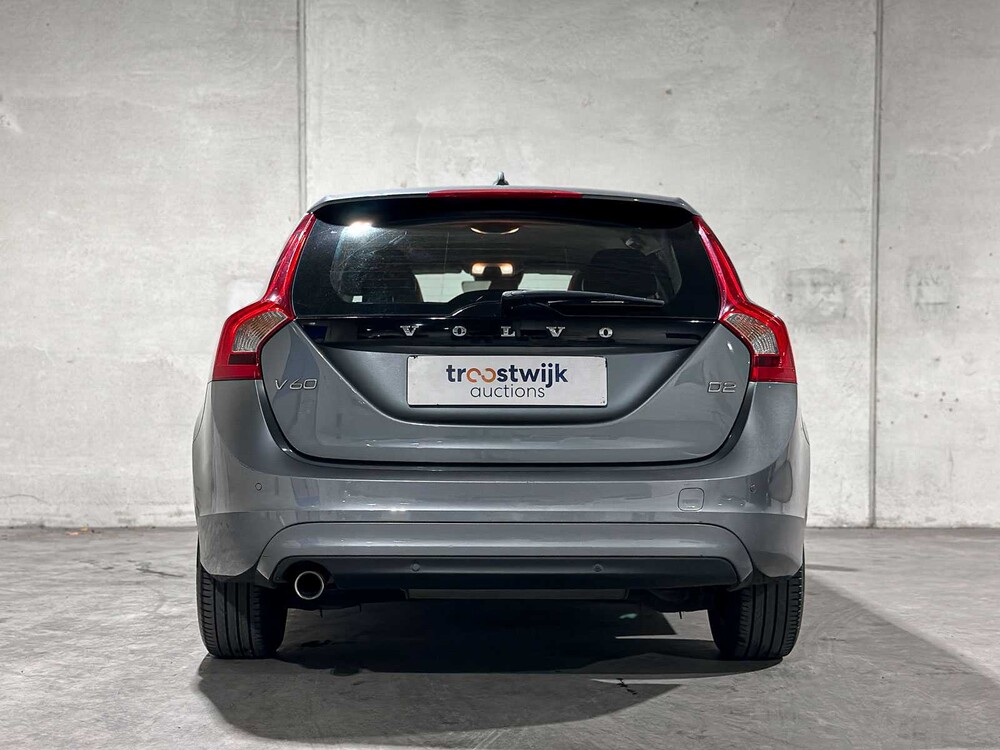 Volvo V60 2.0 D2 Nordic+ 120pk 2017 (Origineel-NL + 1e Eigenaar), PR-131-K