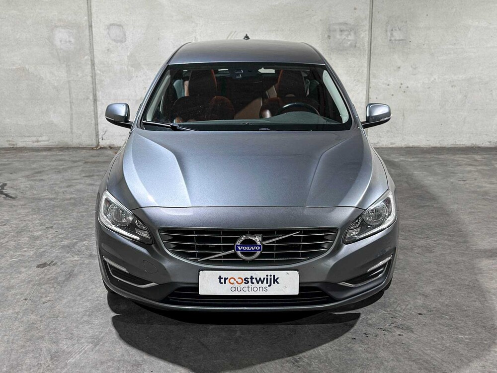 Volvo V60 2.0 D2 Nordic+ 120pk 2017 (Origineel-NL + 1e Eigenaar), PR-131-K