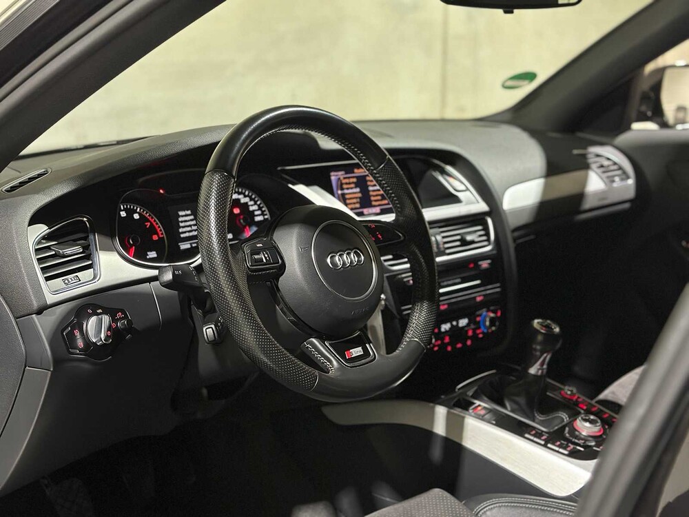 Audi A4 Avant 1.8 TFSI S Edition S-Line 170pk 2013, 88-ZRT-8