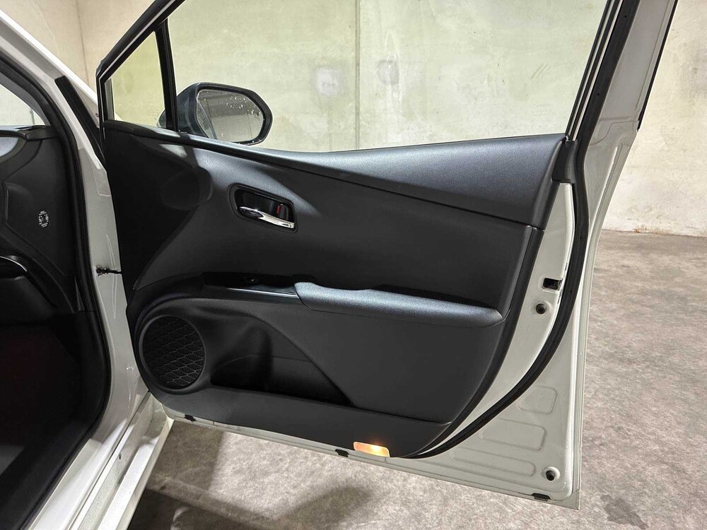 Toyota Prius 1.8 Dark Edition 98pk 2017, H-314-FX