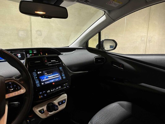 Toyota Prius 1.8 Dark Edition 98pk 2017, H-314-FX