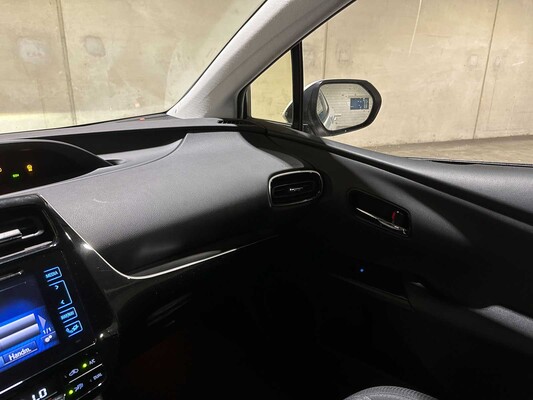 Toyota Prius 1.8 Dark Edition 98pk 2017, H-314-FX
