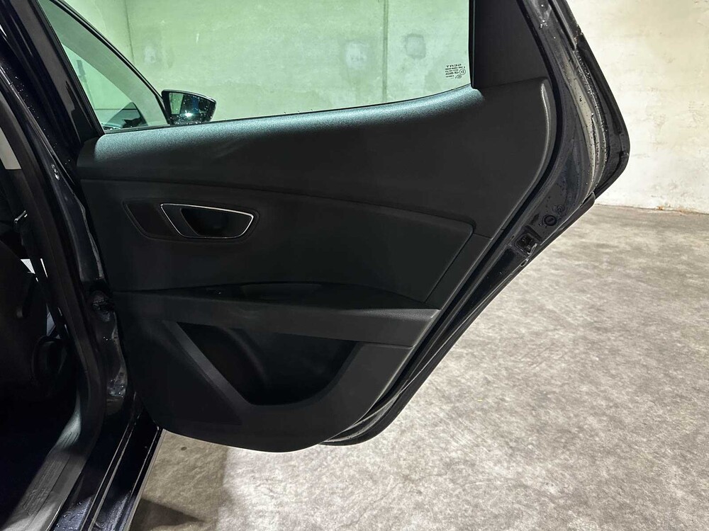SEAT Leon 1.4 TSI Style 121pk 2013, N-494-VV